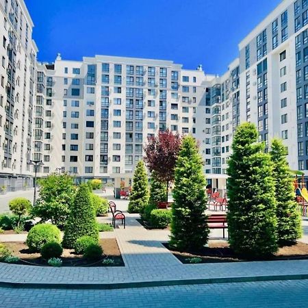 Новая Квартира Vip Chisinau Exterior foto